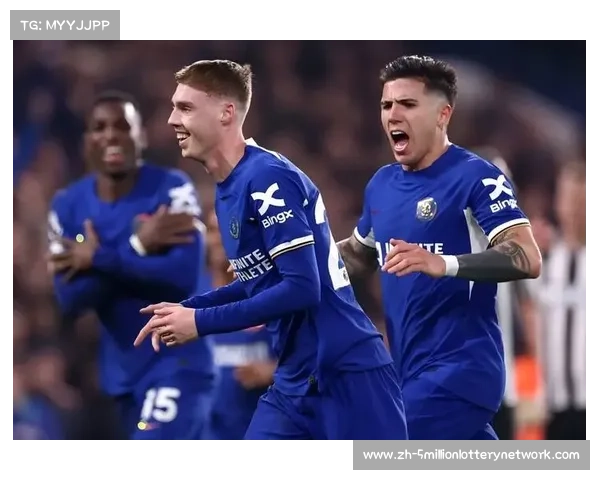 蓝军和枪手的较量，英超争冠之战的焦点